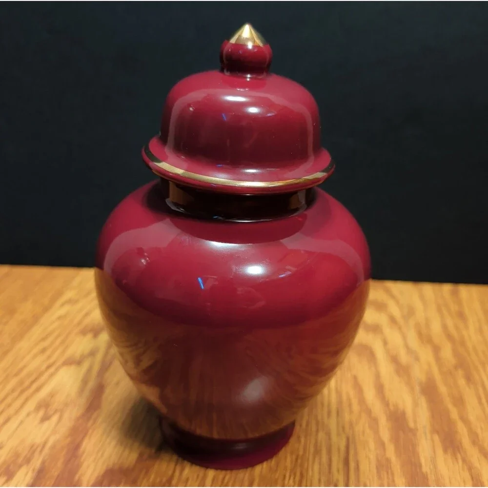 Vintage Japanese Red Porcelain Ginger Jar Golden Pheasant Peony Gold Gilt